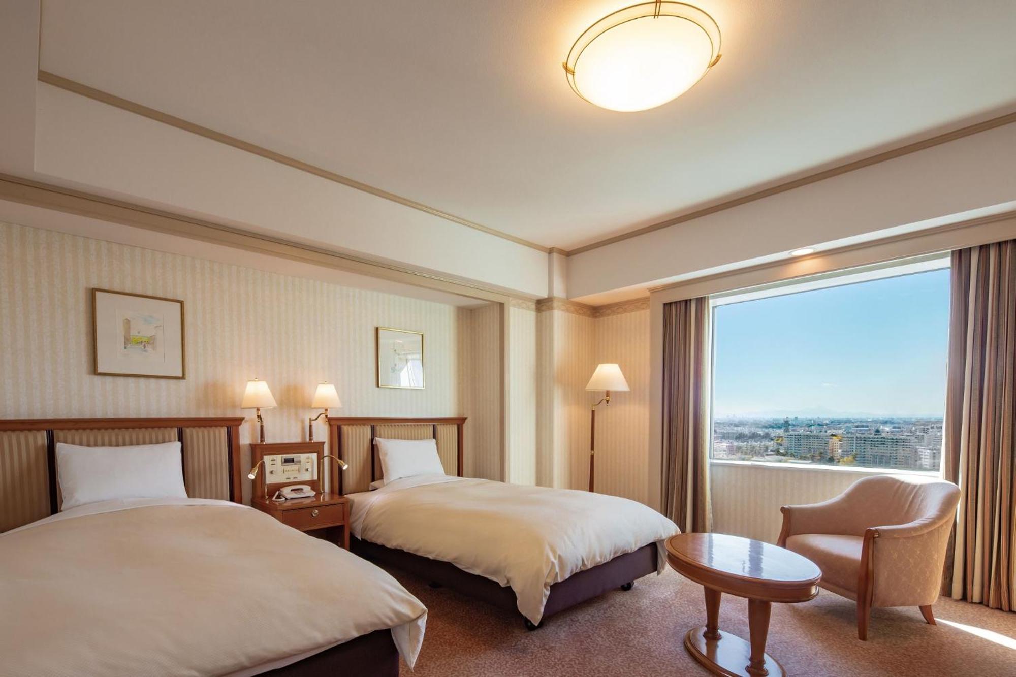 Crest Hotel Kashiwa Exteriör bild